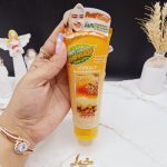 اسکراب صورت لایه بردار و سفید کننده رایحه عسل و بادام وکالی کد WKL282