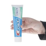 خمیر دندان کرست سری 3D White مدل Exterme Mint حجم 100 میلی لیتر