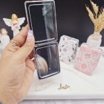 آینه جیبی چهار گوش طرح ارایشی
