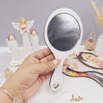آینه چوبی دسته دار طرح دایره ساده