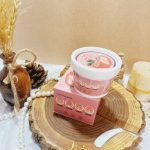 اسکراب شنی صورت و بدن رایحه توت فرنگی هدی بیوتی HUDABEAUTY کد 826020