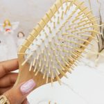 برس مو بامبو چوبی کف سفید و مستطیلی و دندانه چوبی JA.STYLE