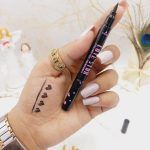خط چشم مشکی ماژیکی و دوسر طرح دار ستاره ای LOVE STAR ( پوکه بنفش )