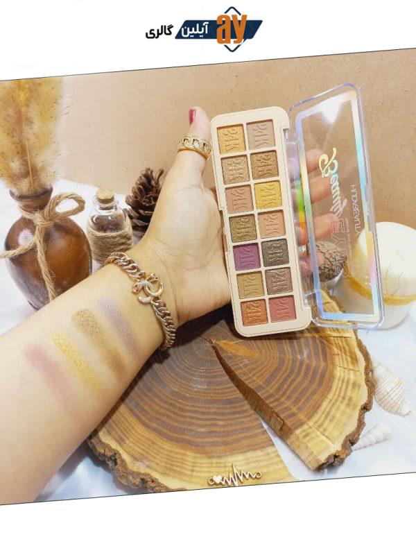 سایه 14 رنگ پرطرفدار با پیگمنت فوق العاده برند هدی بیوتی HUDABEAUTY کد H70149