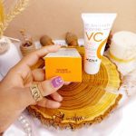 ضد آفتاب روزانه ویتامین سی SPF35 برند XQM