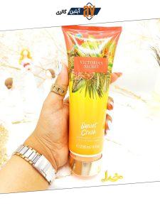 لوسیون معروف مرطوب کننده بدن 236 میل Sun Set Crush برند ویکتوریا سکرت کد 8905