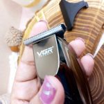 ماشین اصلاح موی سر و صورت وی جی ار مدل V-070