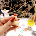 پک رژ ۸ عددی طرح شکلات بدنه استوانه ای برند Modasecret کد YL_608