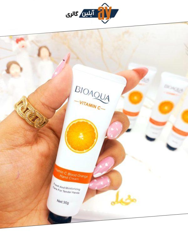 کرم دست تیوپی ویتامین سی 30 گرم بیوآکوا BIOAQUA کد BQY1801