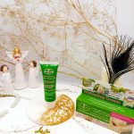 کرم روشن کننده و رفع تیرگی بدن آیچون بیوتی رایحه سیب و آووکادو AICHUN BEAUTY کد AC31237