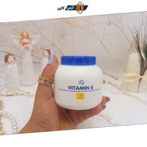 کرم مرطوب کننده و ویتامین Love Jojo E کد L2037