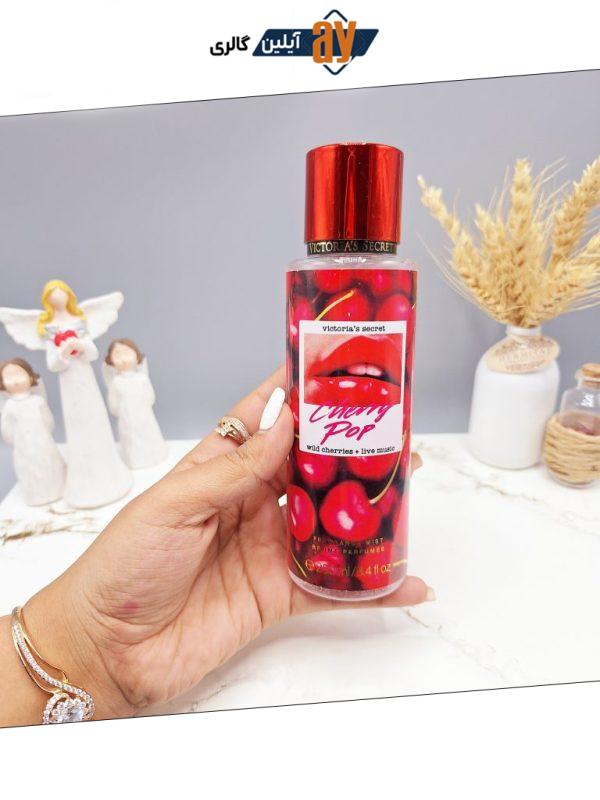 بادی اسپلش 250 ml شاین دار ویکتوریا سکرت مدل Cherry Pop اورجینال