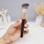 براش میکاپ برند ER met دسته مشکی سایز متوسط
