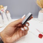 ناخن مصنوعی وارداتی با ساخت یک لایه ژل طرح فرنچ خط و پاپیون رنگ بنفش (به همراه پک اختصاصی)