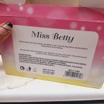 برق لب شاین دار شامپاینی Miss Betty کد L1169