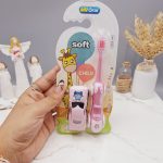 مسواک کودک مستر اورال با برس نرم به همراه ماشین اسباب بازی