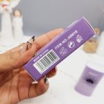 ضد آفتاب بی رنگ استیکی SPF 50 مناسب در برابر آفتاب با رایحه اسطوخودوس کد AB010