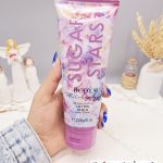 لوسیون عطری فوق العاده خوشبو و آبرسان برند فیلوسوفی حجم 236 گرم مدل SUGAR STARS کد 2742