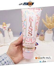 لوسیون عطری قلبی فوق العاده خوشبو و آبرسان برند PINK IN SWEET حجم 236 گرم مدل KISS کد 7481