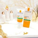 کرم ضدآفتاب بی رنگ مخصوص پوست چرب و مختلط و مستعد جوش لاروش پوزای SPF50 کد 6430
