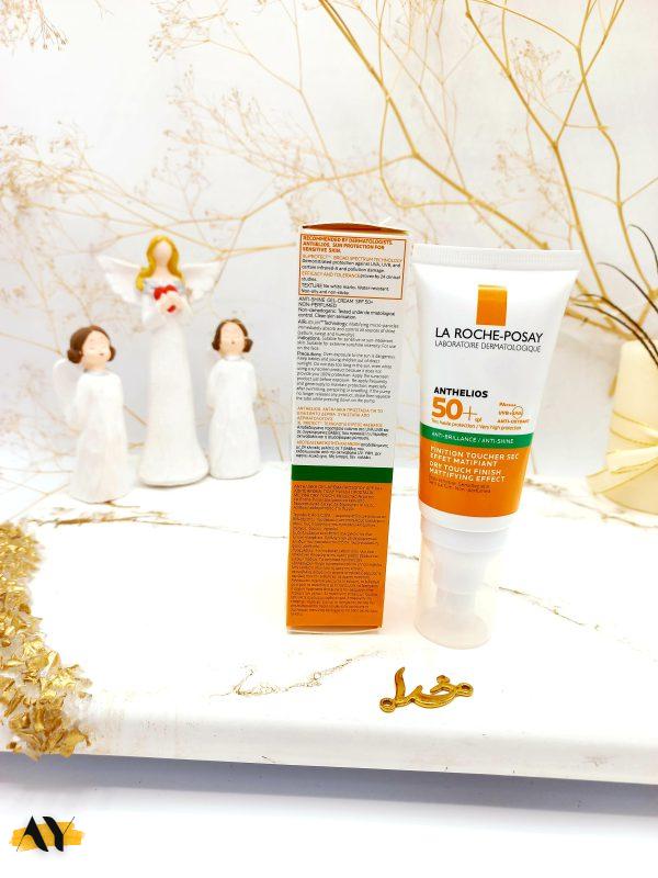 کرم ضدآفتاب بی رنگ مخصوص پوست چرب و مختلط و مستعد جوش لاروش پوزای SPF50 کد 6430