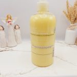 لوسیون روشن کننده و آبرسان رایحه گل شرقی بابونه برند وکالی حجم 500 میل کد WKL296