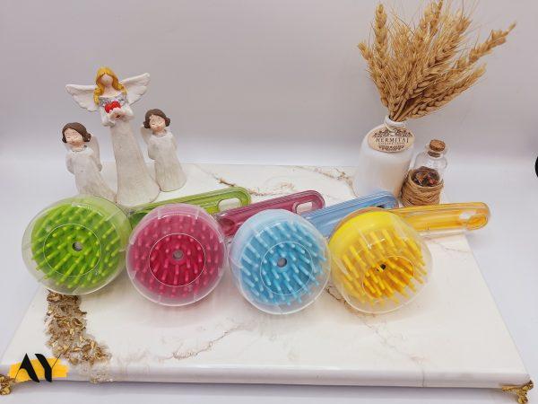 برس و ماساژور سیلیکونی مخزنی دسته دار