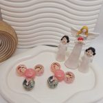 برق لب اسپینر جذاب برند Charm کد 5881