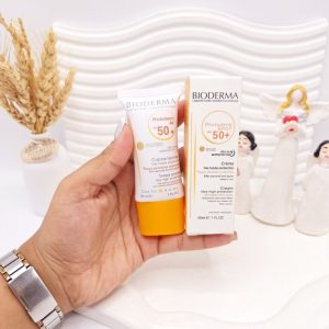 ضد آفتاب رنگی بیودرما مدل spf 50 حجم 30 میل کد 1169