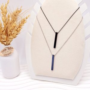 ست گردنبند دوتایی کاپلی طرح مکعب نقره ای و مشکی