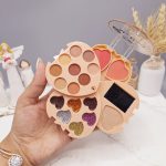 پک هدیه سایه قلبی برند s.f.r color کد 6626