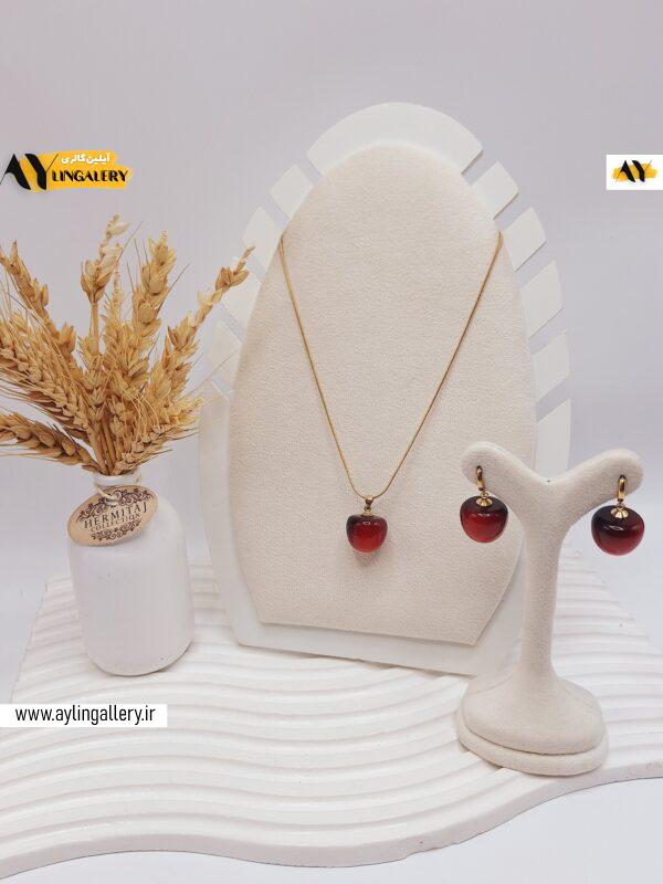 ست گوشواره و گردنبند طرح گیلاسی